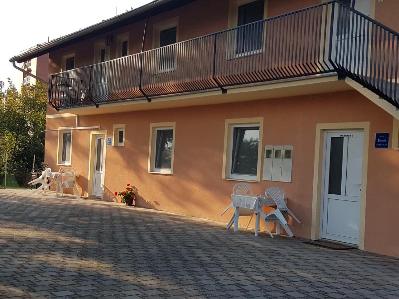 Apartments Martina Eszék Kültér fotó